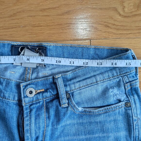 Lucky Brand Sweet N Low Size 4/27, 28" inseam, Excellent condition - Picture 2 of 11